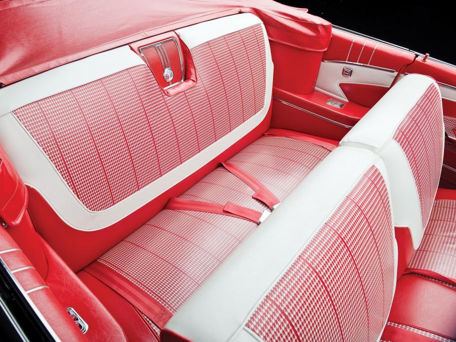  Chevrolet Impala Convertible 1960 года  (фото 2 из 7)